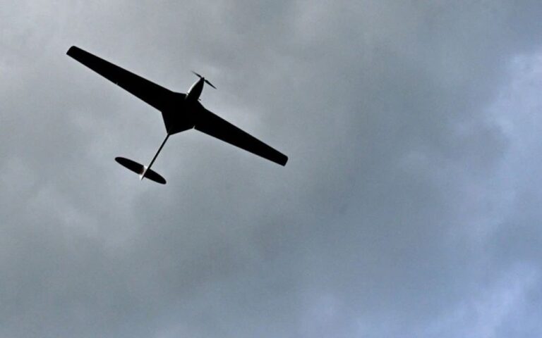 I droni hanno attaccato il centro di addestramento dell’aviazione nella regione di Voronezh (video)