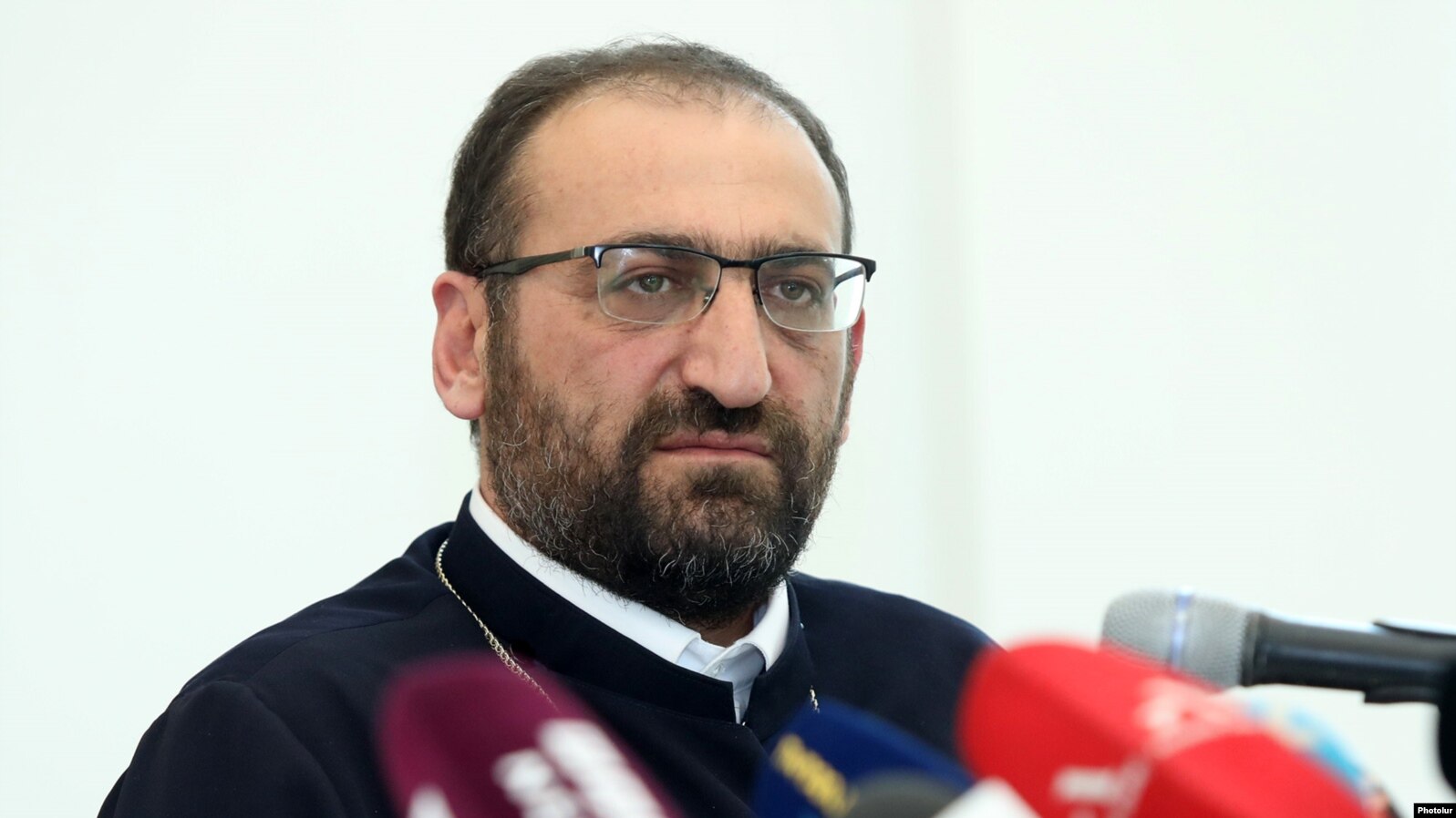 Garegin II will not abdicate throne