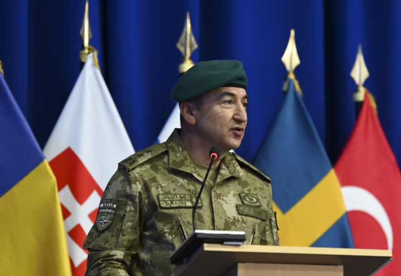 Comandante della missione di pace della NATO in Kosovo: la fragile situazione di sicurezza e il potenziale per nuove tensioni nel Nord