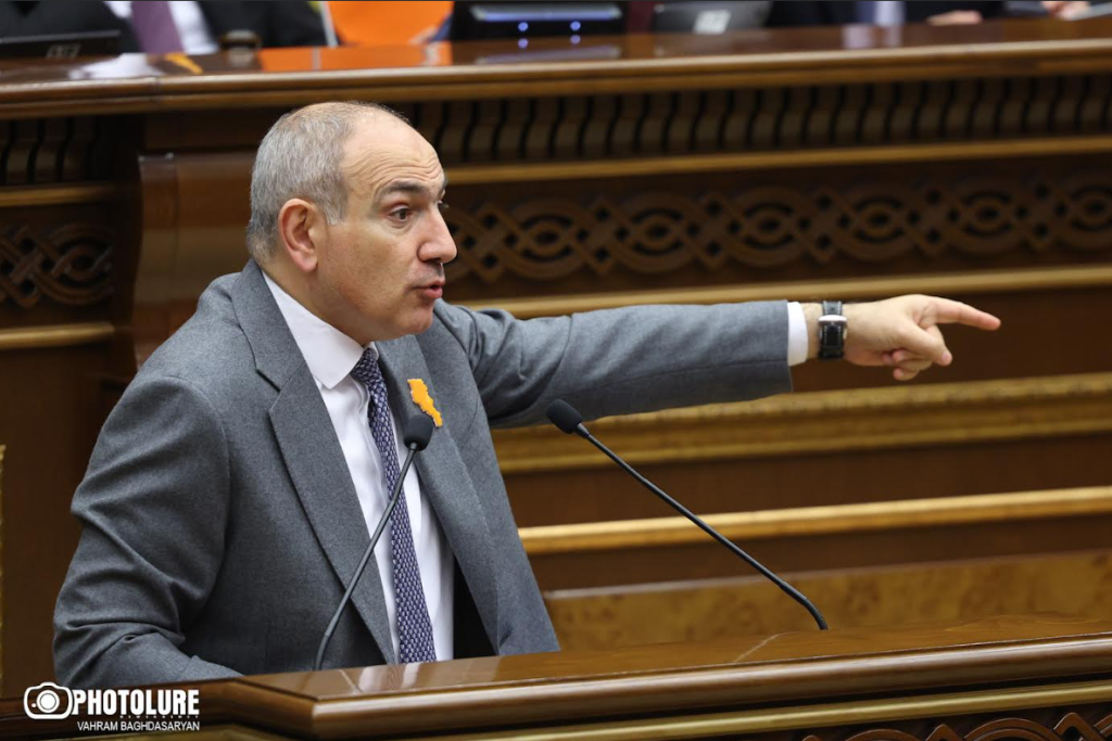 Armenia row over “peace guarantor”
