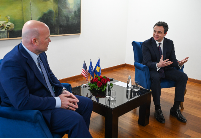 Kurti incontra l'ambasciatore Whitaker: la presenza della NATO in Kosovo fondamentale per la pace e la sicurezza