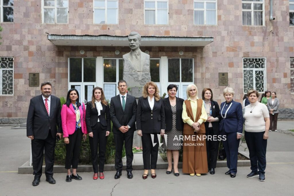 The Bulgarian delegation at a school in Yerevan.