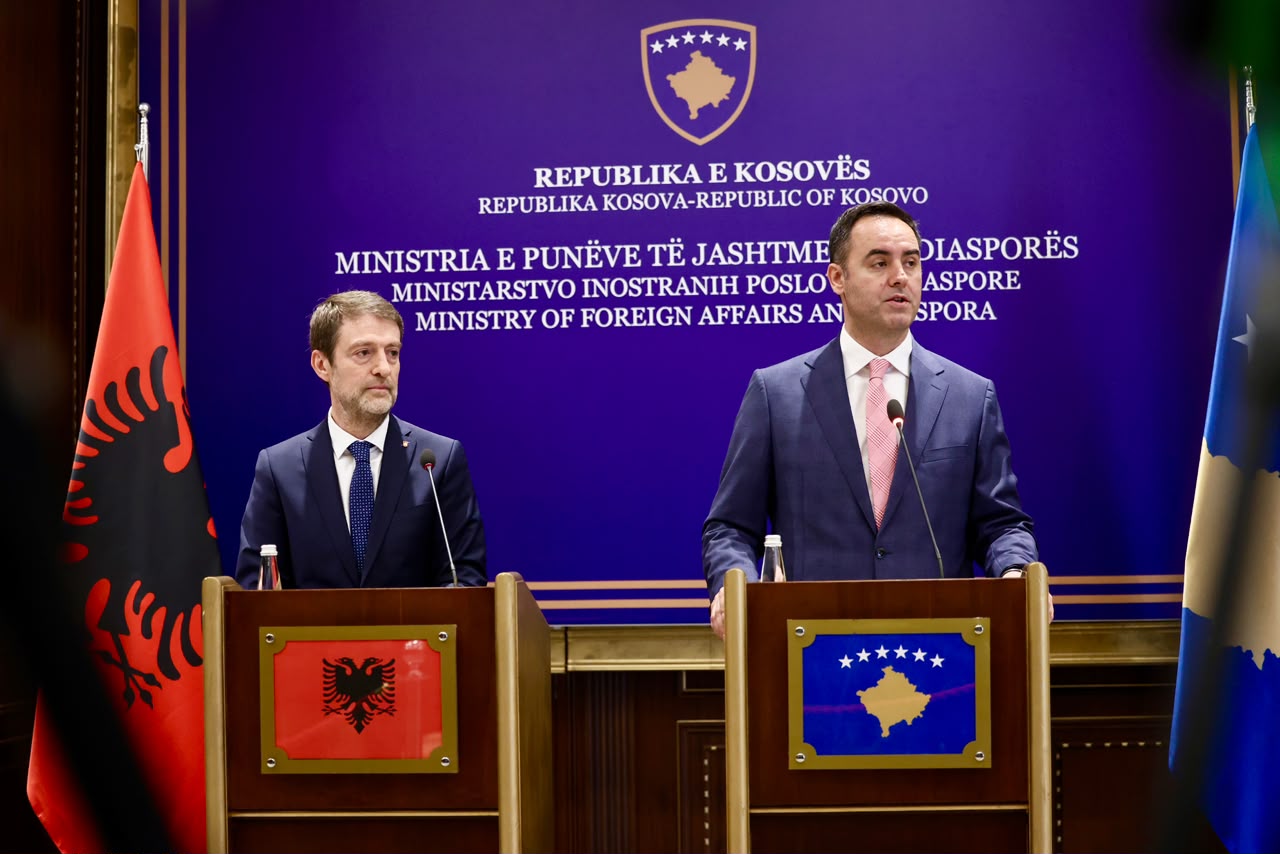 Incontro Hoxha-Konjufca: Kosovo, Priorità Assoluta! Chi Vi Tocca, Tocca l'Albania!