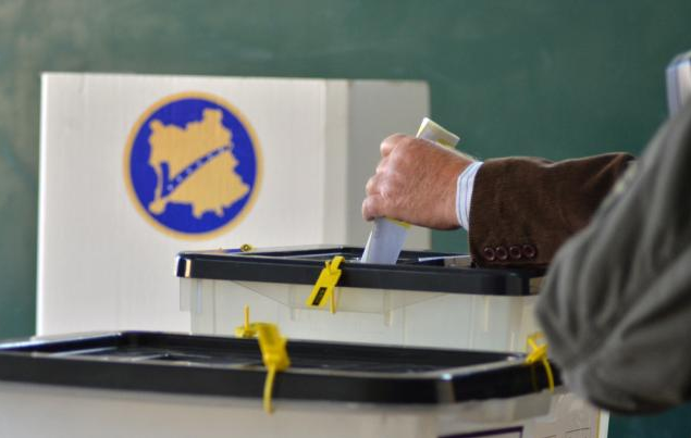 Elezioni preliminari in Kosovo: 105 mila elettori votano per posta, il 6 giugno aprono le ambasciate