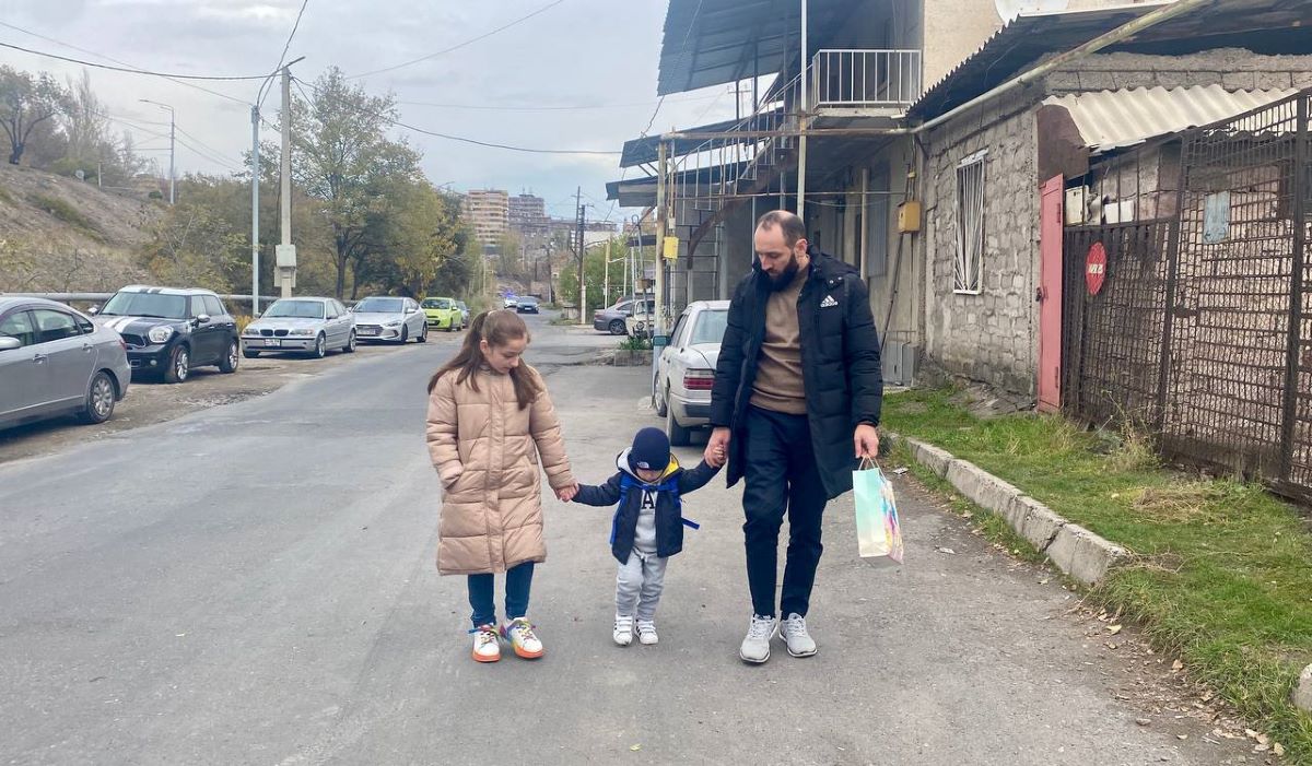 The story of a single father from Armenia