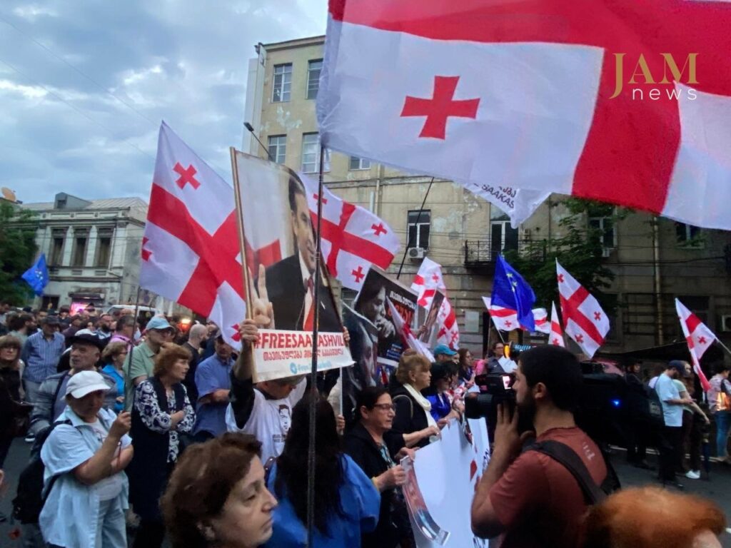 The 571st consecutive day of protests, with the main demand being that Georgia fulfill the European Union’s conditions and resume the country’s EU integration process
