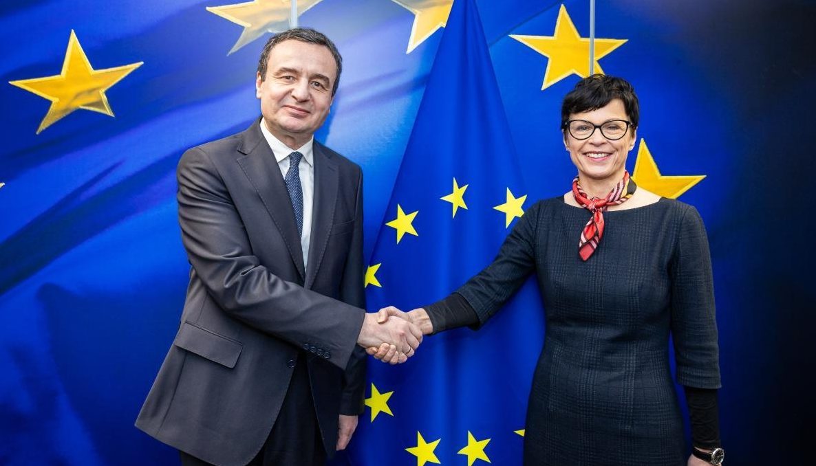 Marta Kos fa gli auguri a Kurti per la vittoria e lancia un appello al compromesso politico in Kosovo