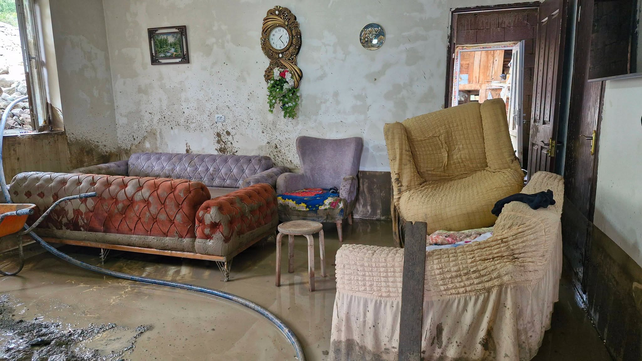 Frana colpisce un villaggio in Georgia, due famiglie tra le più colpite