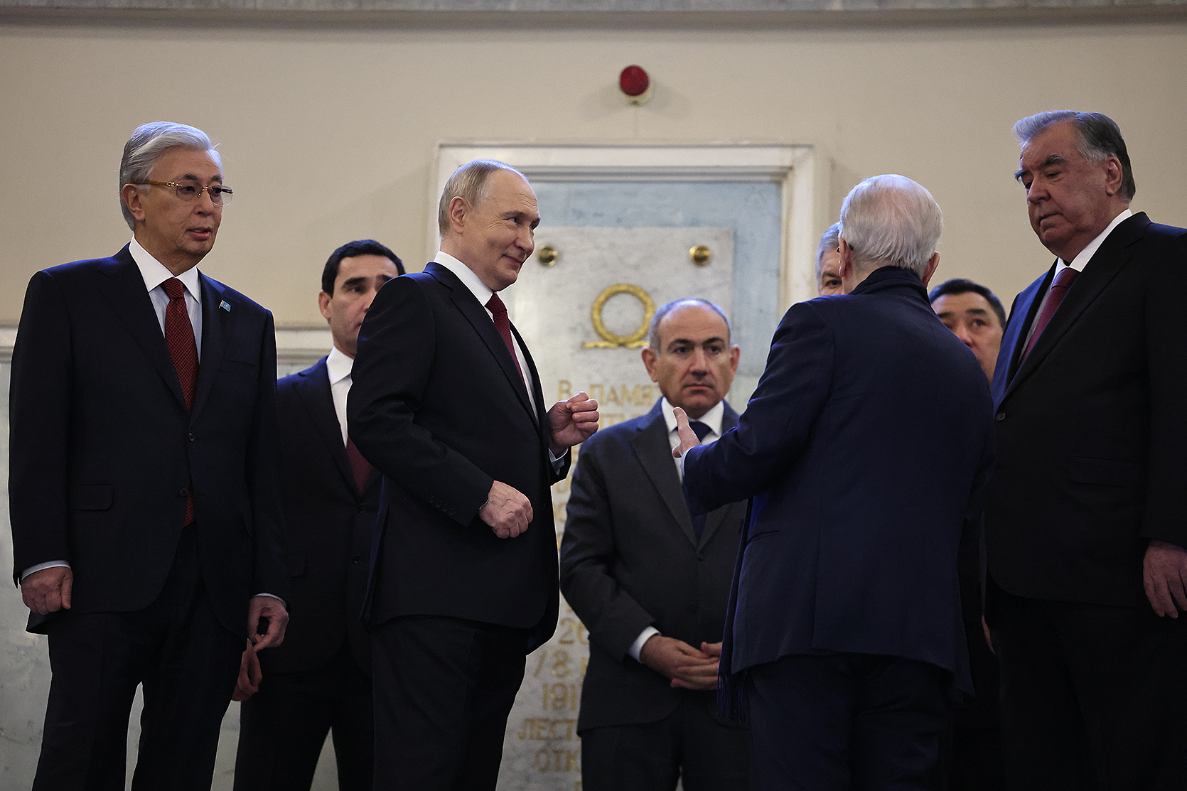 Mosca spingerà solo l’Armenia fuori dai blocchi guidati dalla Russia: Reazione alle affermazioni dell’intelligence russa