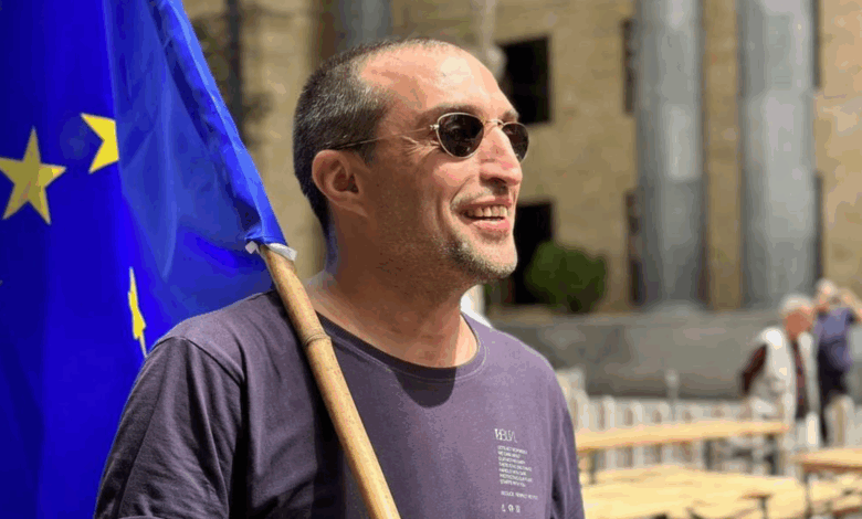 Un altro attivista in Georgia condannato per post offensivo su Facebook: Dottor Giorgi Akhobadze