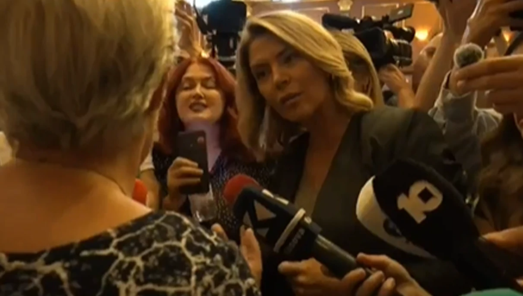 Convocazione della seduta costitutiva / Tensione nell'Assemblea del Kosovo: Gërvalla si scontra con i deputati del PDK