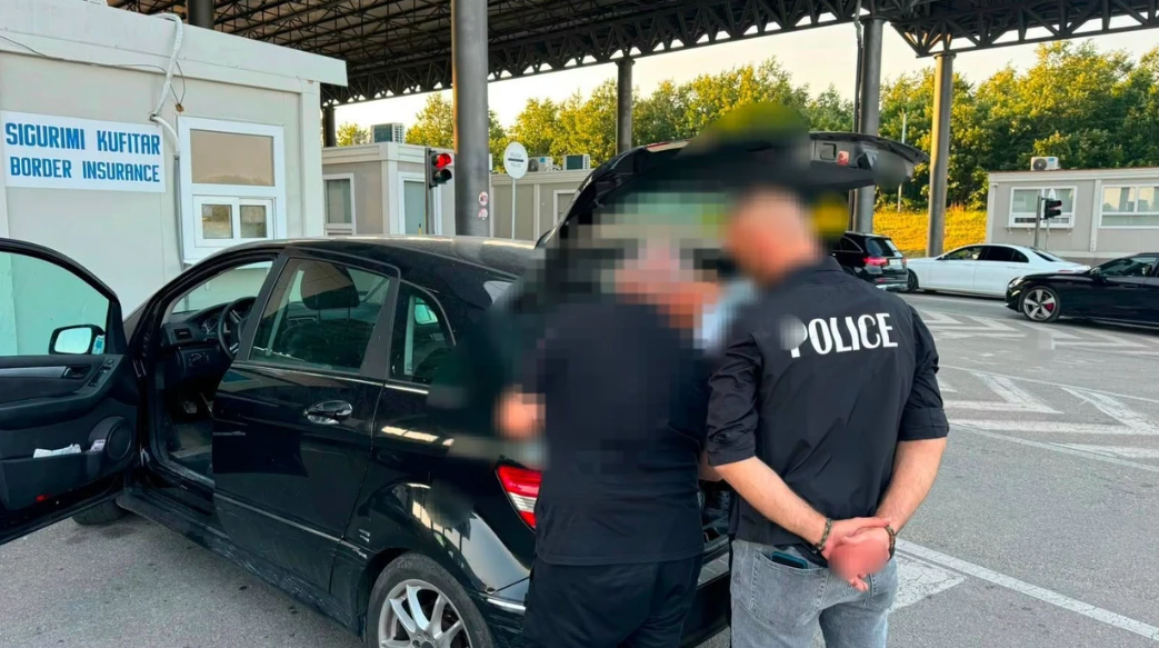 Arrestato a Merdare un cittadino kosovaro, sospettato di spionaggio