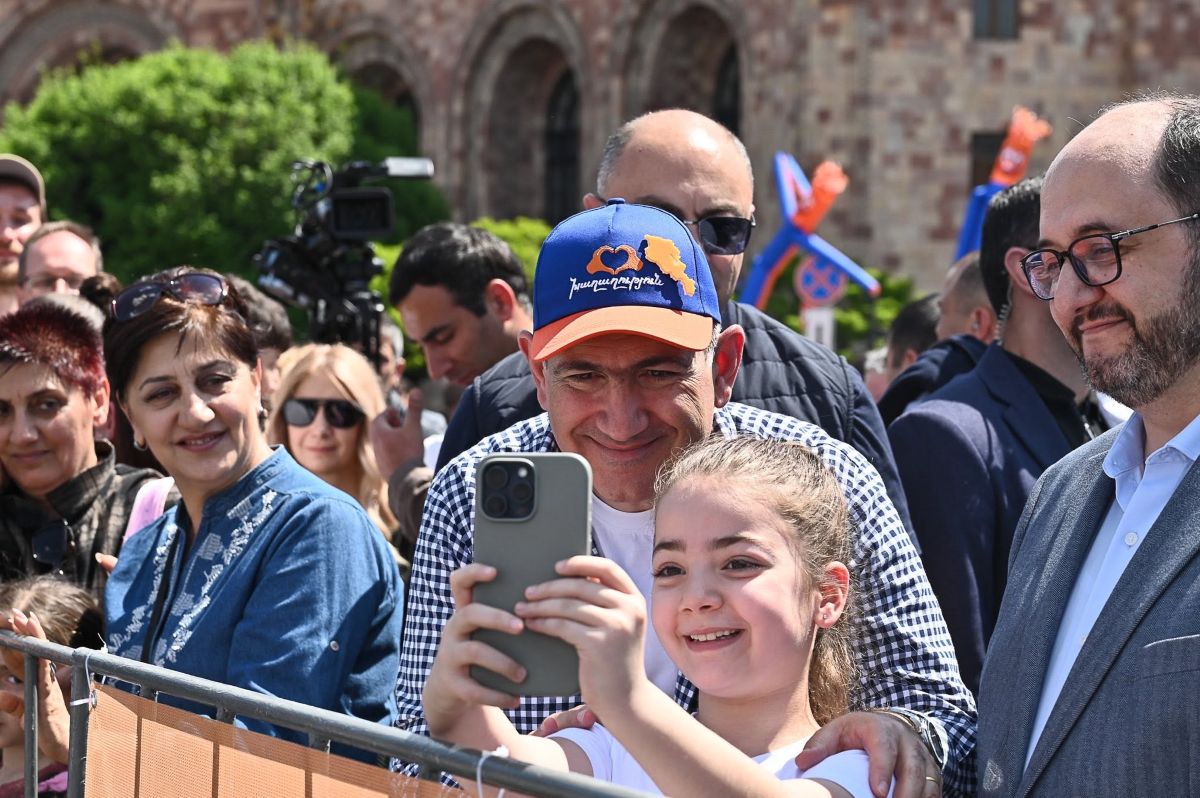 Dalla gestione della crisi alla stabilità: Pashinyan presenta il nuovo programma di governo