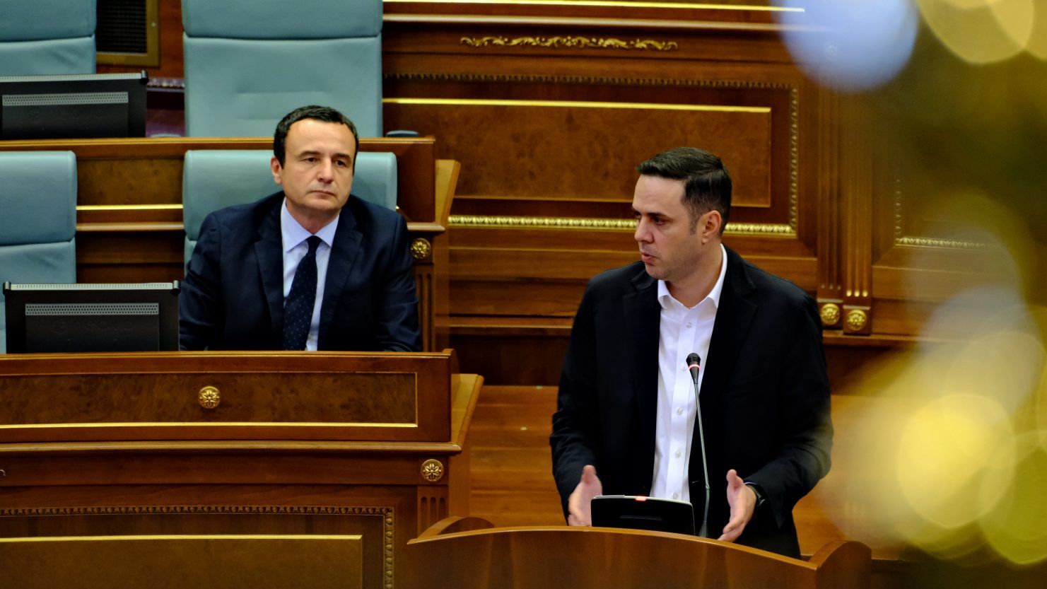Incontro con Albin Kurti: Abdixhiku: siamo lontani dall’accordo; il Parlamento deve essere costituito oggi