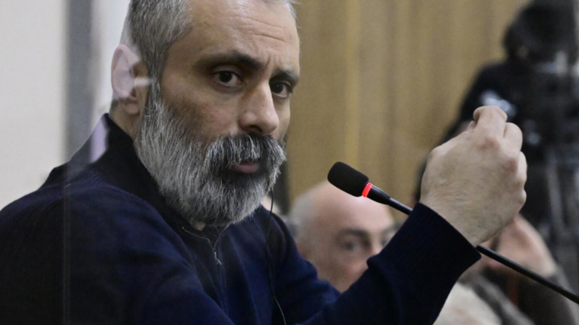 Non siamo in ginocchio, stiamo lottando per la giustizia: messaggio di David Babayan dalla prigione di Baku