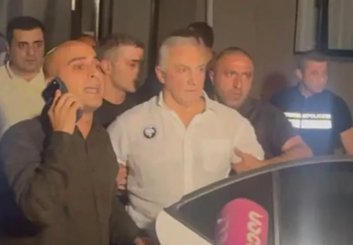 Tamaz Elizbarashvili, imprenditore georgiano e attivista per i diritti degli animali, inizia lo sciopero della fame in carcere