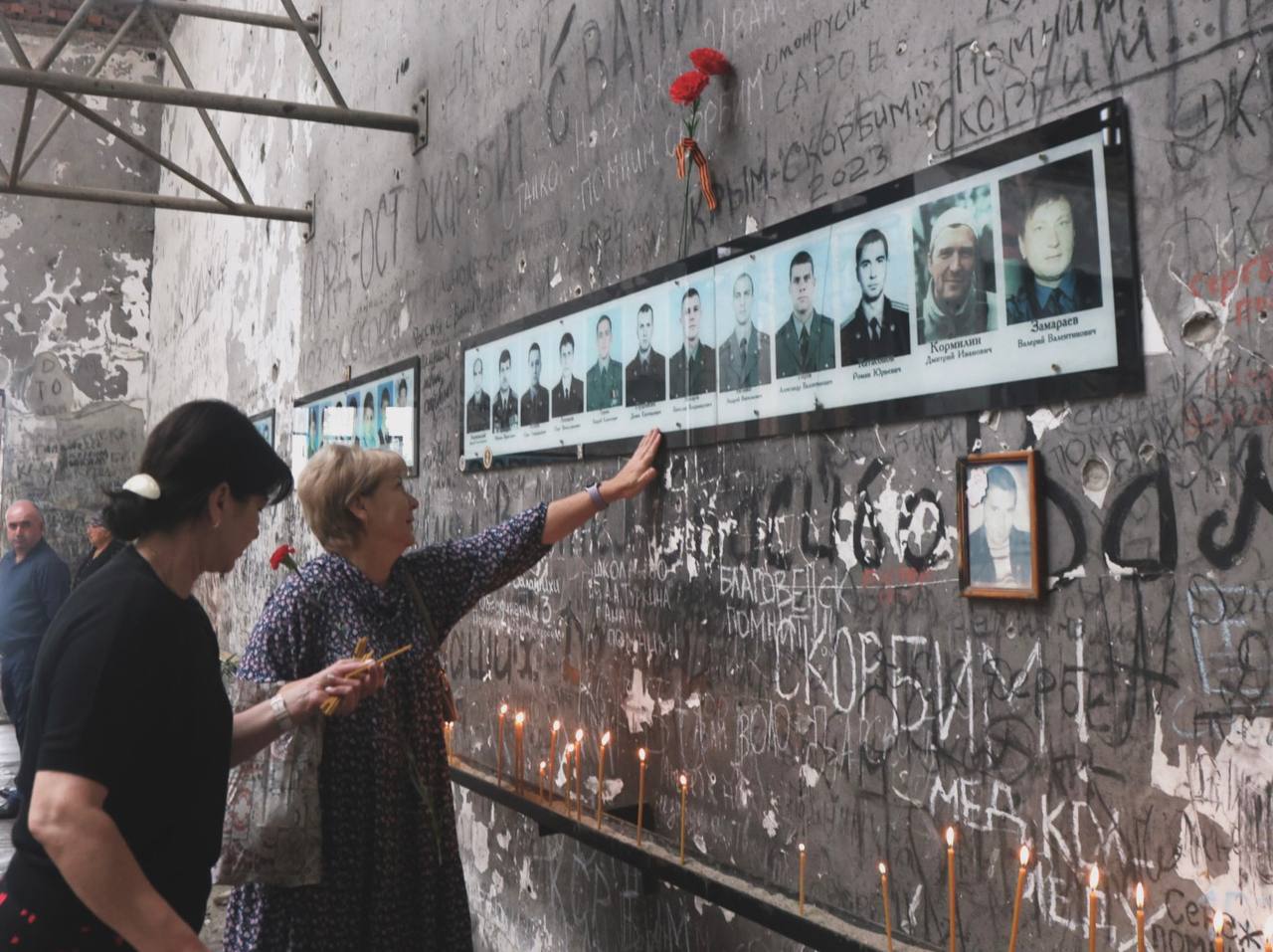 Assedio alla scuola di Beslan: 22 anni dopo, a che punto è l'inchiesta e cosa hanno ottenuto le vittime?
