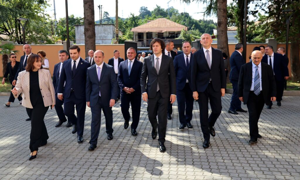 *Prime Minister Irakli Kobakhidze, Education Minister Givi Mikanadze and other senior officials at the opening of two schools in Batumi. Photo: Municipal Development Fund.*