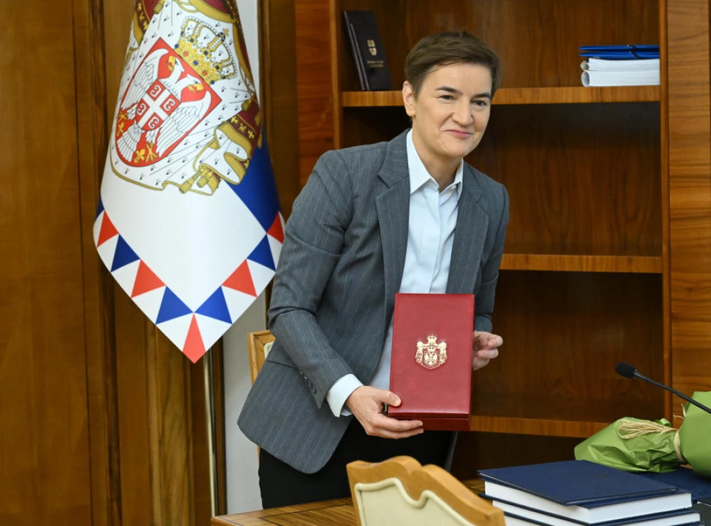 Brnabić assume temporaneamente la presidenza: la Serbia non avrà mai un presidente come Vučić
