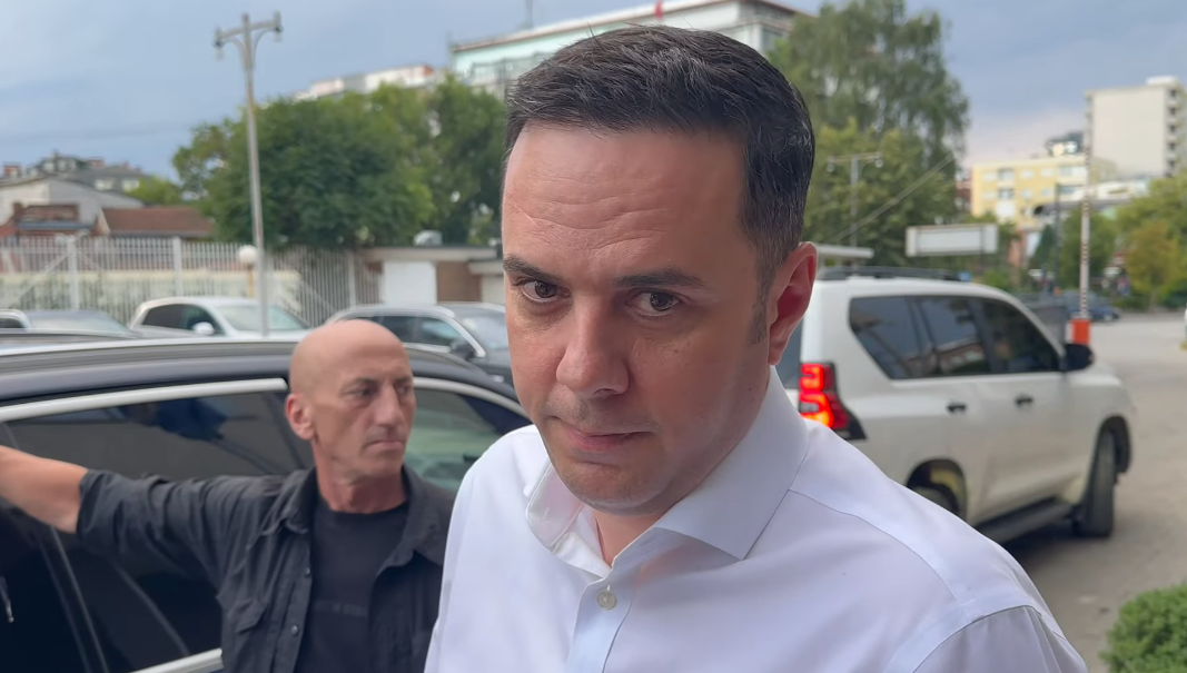 Kurti e Abdixhiku chiudono l'incontro sull'elezione del Presidente: il leader dell'LDK "Siamo in una situazione numericamente impossibile"