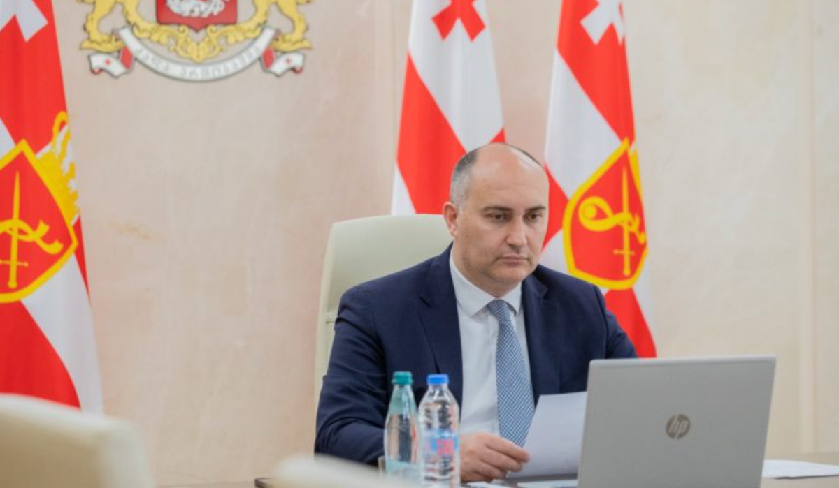 Procuratori georgiani presentano nuove accuse contro l'ex ministro della Difesa e un suo parente