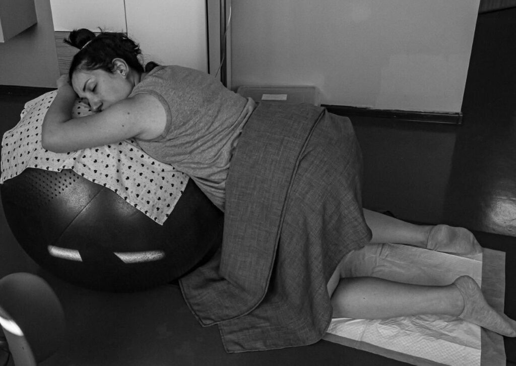 Waiting for childbirth. Photo: Yvetta Kosyan-Suvorova