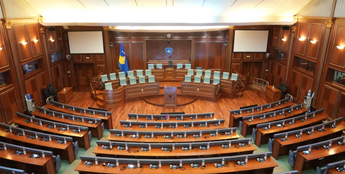 Assemblea del Kosovo approva le modifiche alla Corte Speciale