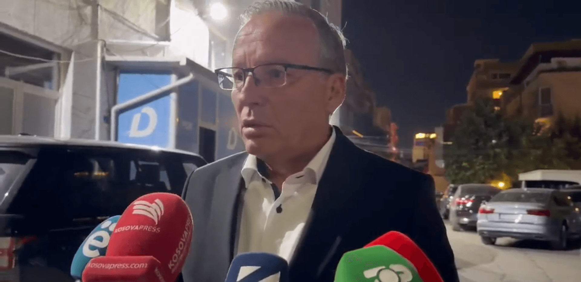 Vicino alla scadenza del termine costituzionale, incontro Kurti-Hamza: PDK voterà per il Presidente solo dopo l'approvazione finale della legge sulle Camere Specializzate